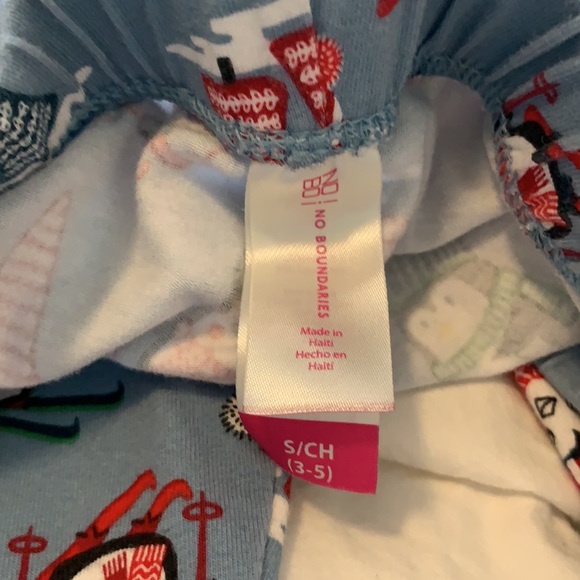 Juniors Christmas Leggings - Picture 4 of 6